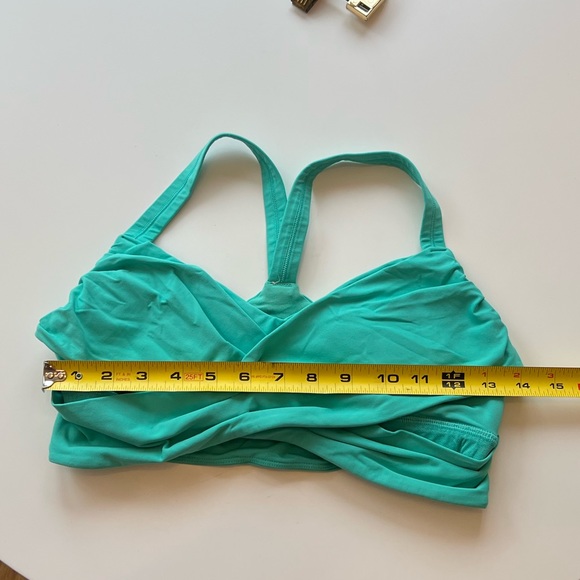 Lululemon Wrap it up Bra in Teal (Size 8) - Picture 2 of 5